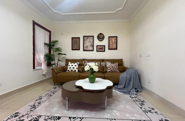 聊城大学附近，荣盛锦绣香堤，带车位，三室两厅，中间楼层