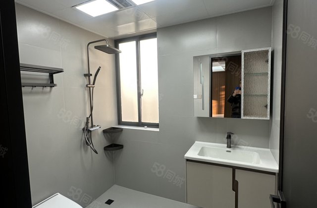 汇金国际广场3室2厅125㎡52万二手房图片