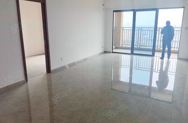 中雅江湾豪庭4室2厅141.86㎡140万二手房图片