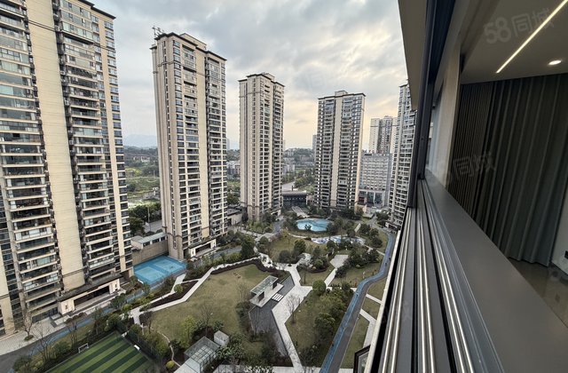 寰宇江山3室2厅127㎡65.8万二手房图片