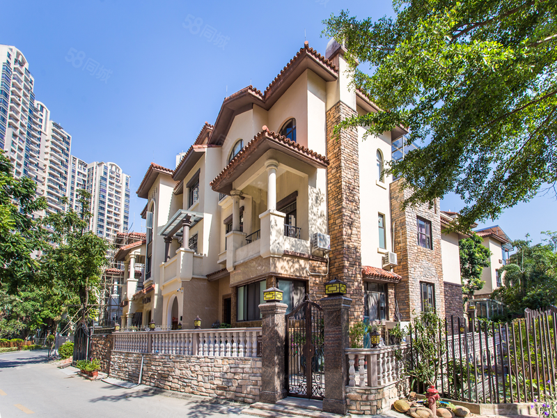 西区豪装别墅 上下四层 带酒窖及ktv影音室 带地下车库