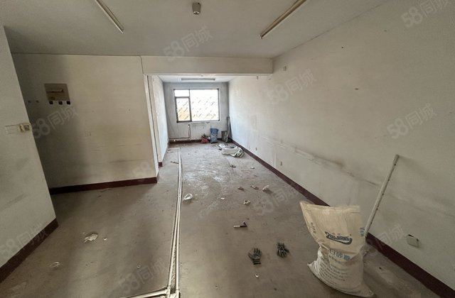 东关大街闸北小区(西区) 2房 周边配套完善