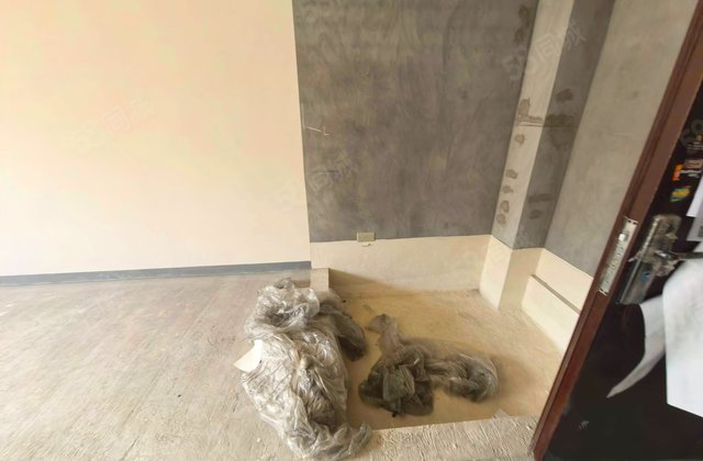 贝蒙天地(商住楼)1室1厅32.58㎡10万二手房图片