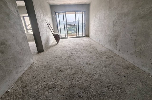 蓝光高州钰泷湾3室2厅97.55㎡38万二手房图片