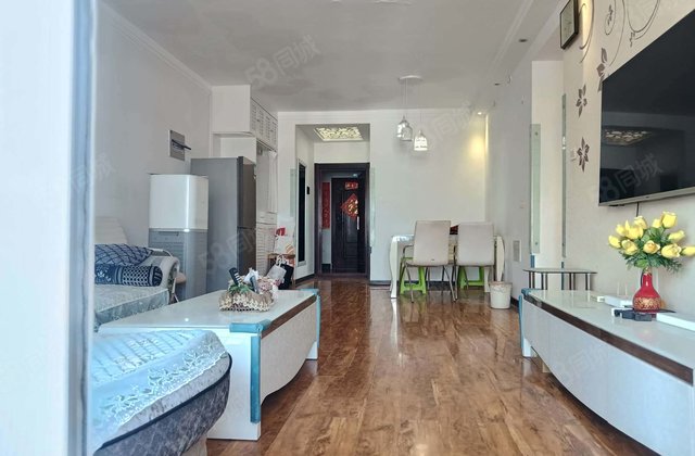 文轩 八中 二   电梯房，总高18层，三室动静分区户型好楼