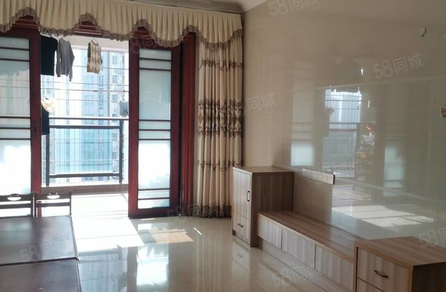 汇龙御景花园3室2厅131㎡82万二手房图片