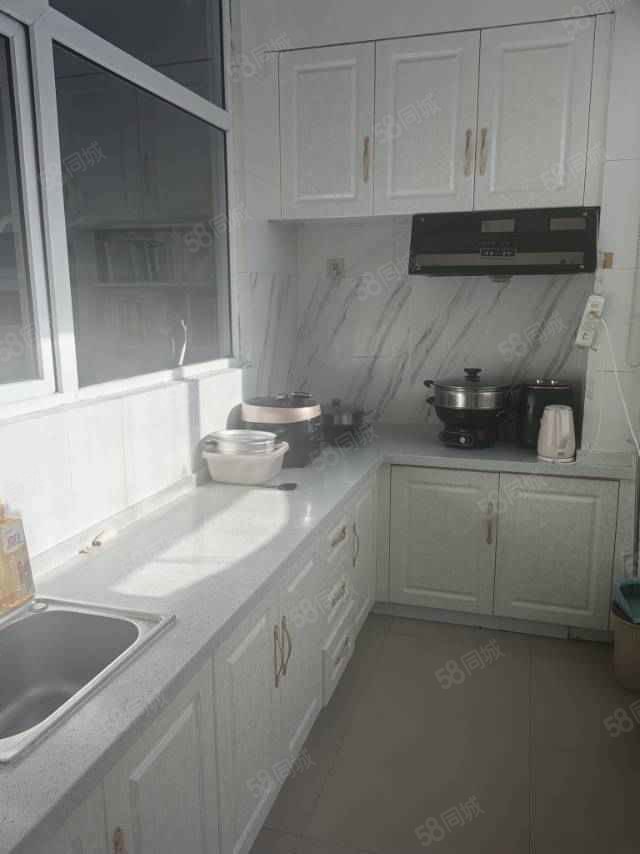 新世界花园2室0厅1卫76.69㎡南35万