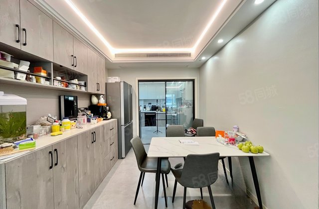 逸都国际3室2厅116.44㎡289万二手房图片