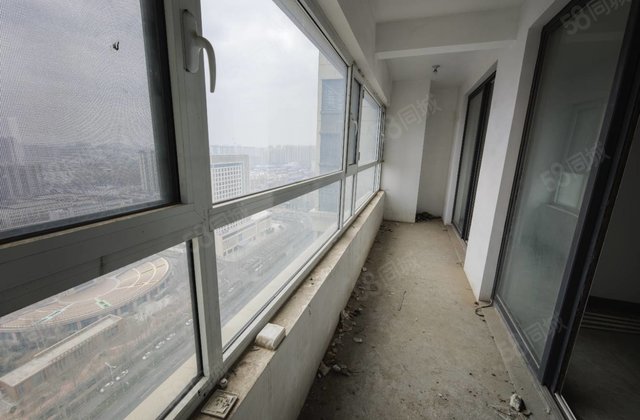 阿卡前排大三室 双阳台南北通透 采光无遮挡 随时可看房