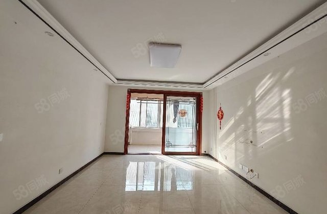 天下景城4室2厅130㎡79.9万二手房图片