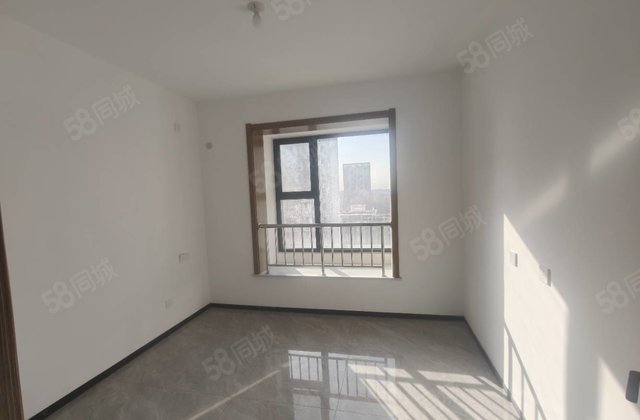 明康康盛园 小三房 次新小区 南北通透 正规商品房 电梯房