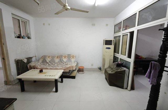 财干路 三中北校东 步梯三楼 免大税带储藏室 房东急售