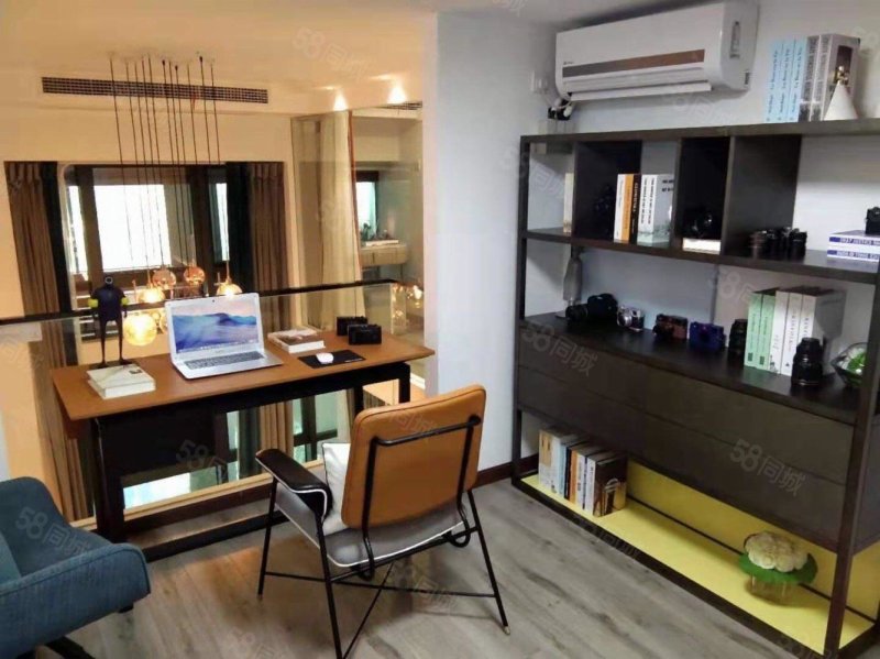 光谷东中心城世界城loft层高5.1米单价7折总价低买一得二