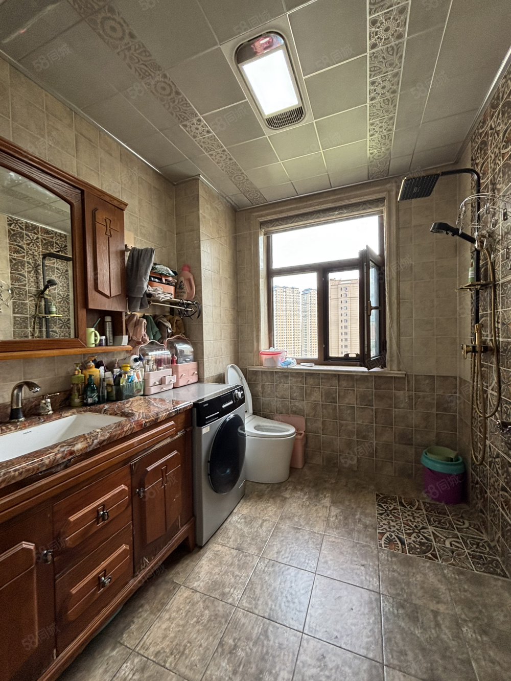 塞纳阳光3室2厅2卫133㎡南北76.8万