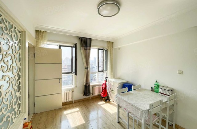 城品城2室1厅70㎡108万二手房图片