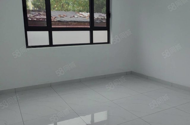 东昌中学  一楼带院 南北通透 随时看房