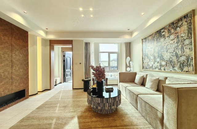 西京都高尔夫别墅4室2厅300㎡150万二手房图片