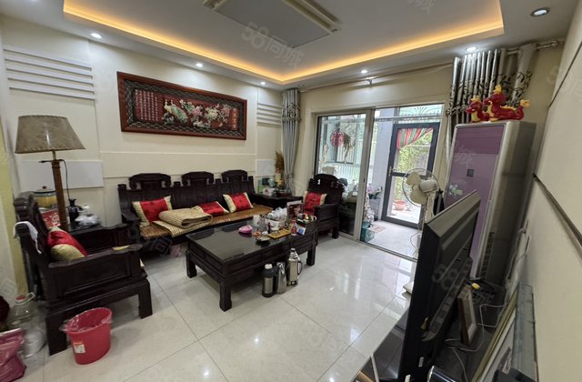 水岸花语一楼带院 带车位储 精装3室2厅免大税