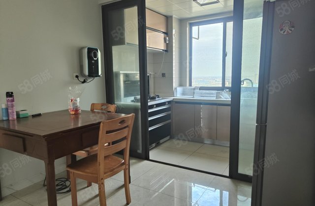 协丰温哥华3室2厅96㎡68万二手房图片