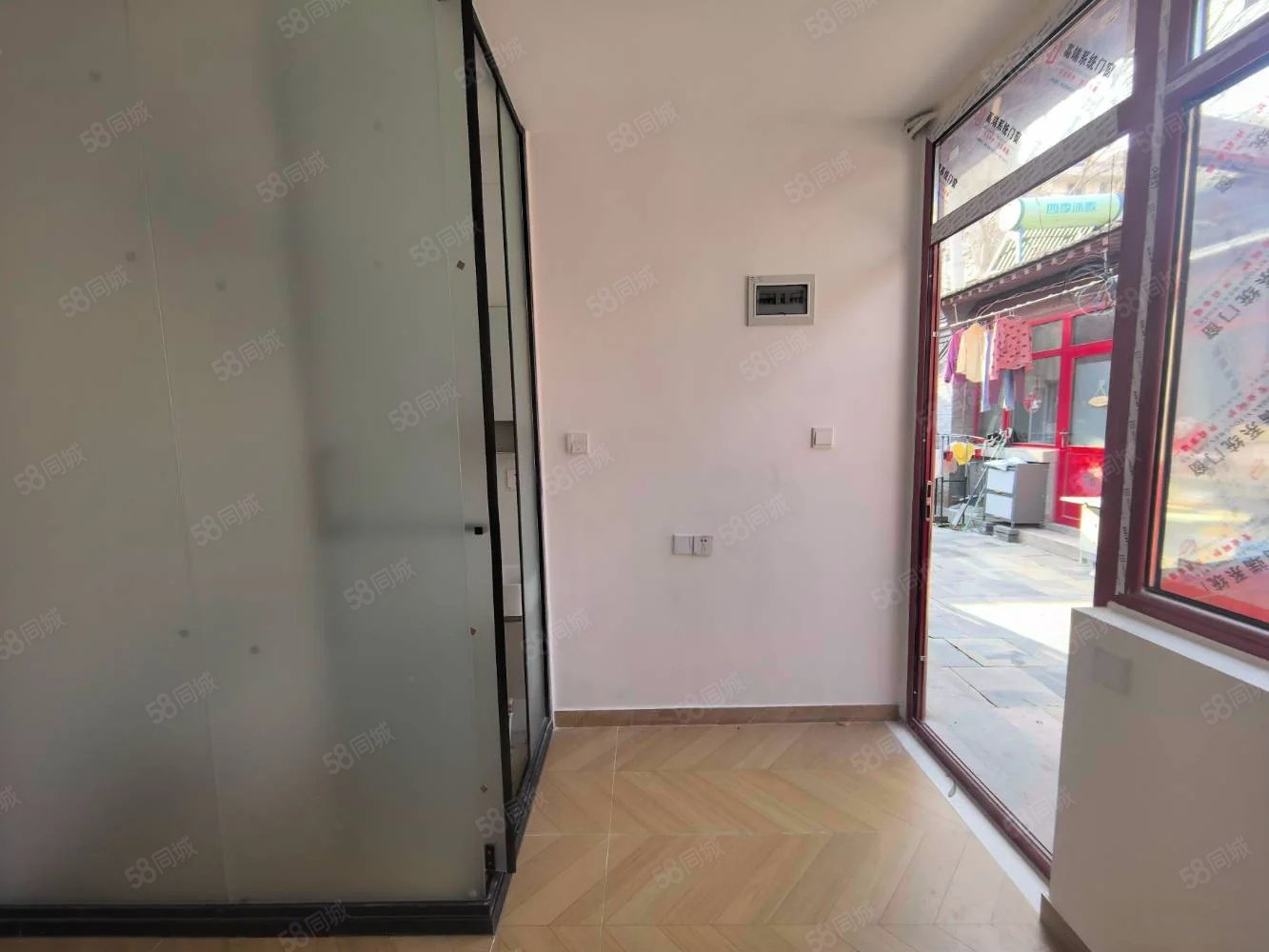 東絳胡同小區(qū)1室1廳1衛(wèi)11㎡東西178萬