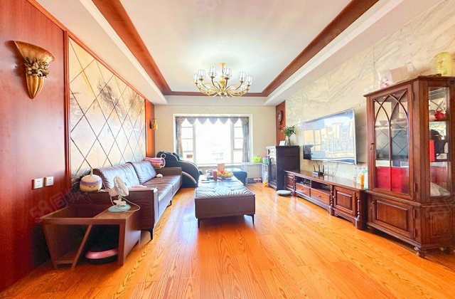 华润凤凰城(二期)5室2厅136㎡532.3万二手房图片