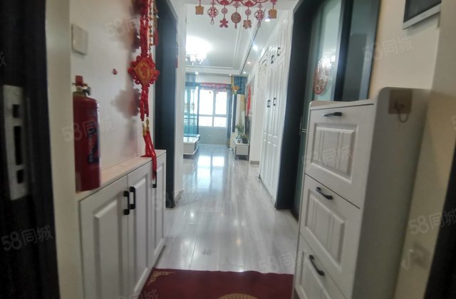 急急急售 出门就是新一中 外国语 培文 送家具家电 送储藏室