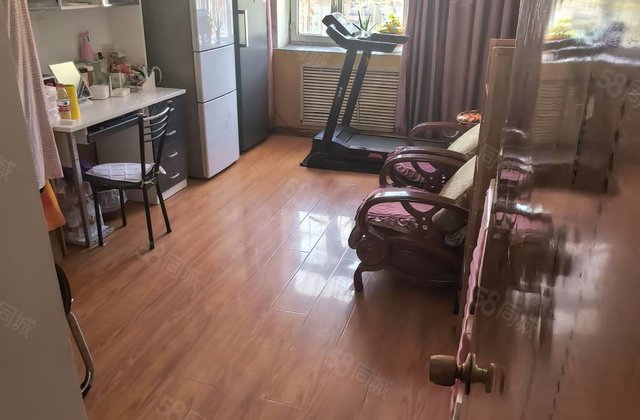 八百垧一区3室1厅63㎡10万二手房图片