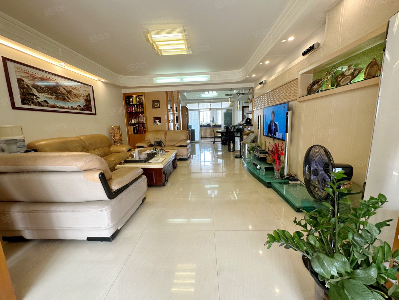 御景湾4室2厅2卫158.7㎡南北133万