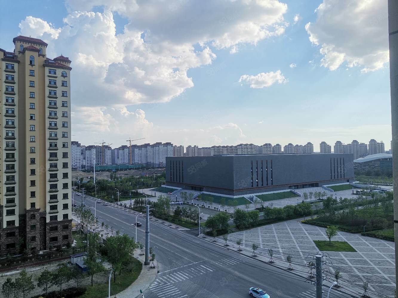 【10图】河东新区凤凰层242.