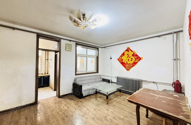 湖边 多层一楼 威尼斯花园 商品房 刚需小三居 自带花园