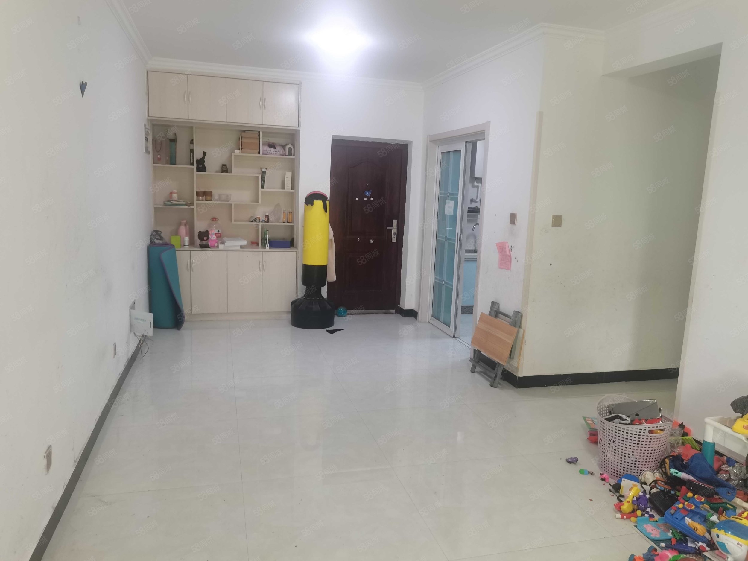 杉杉国际城3室2厅1卫98.48㎡南48万