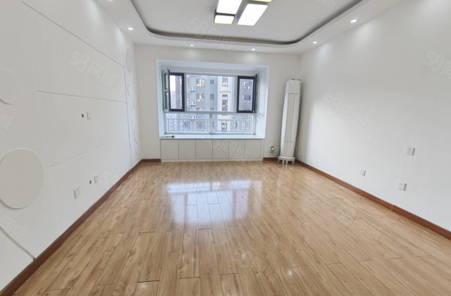 新上 光明 七中 阿卡四期 东边户 好楼层 送车位储藏室