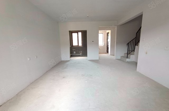 鸿坤理想城4室2厅153㎡99万二手房图片