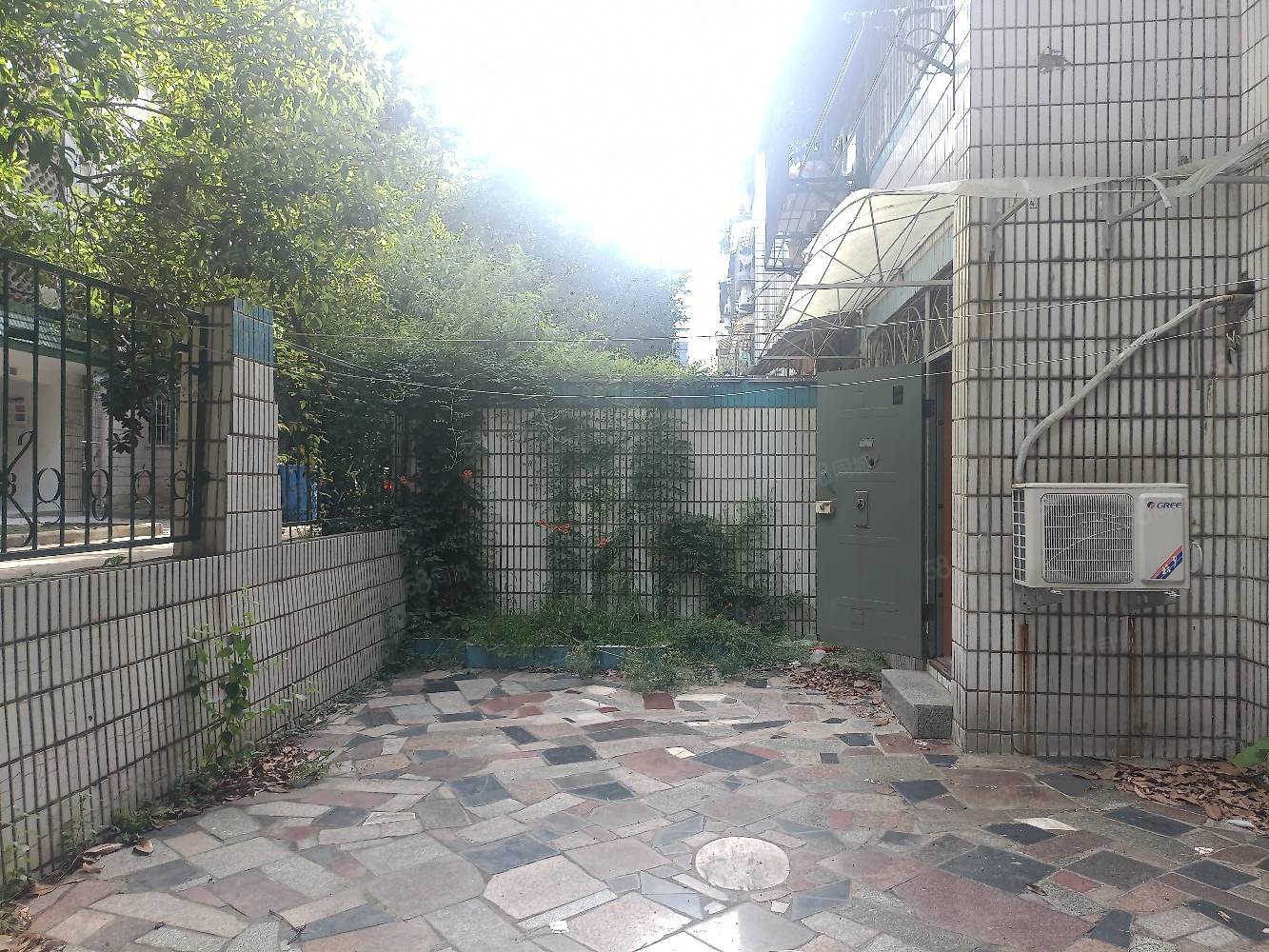 18小附近 一楼带院子3室朝南 天然氧吧,绿苑山庄-淮南58同城