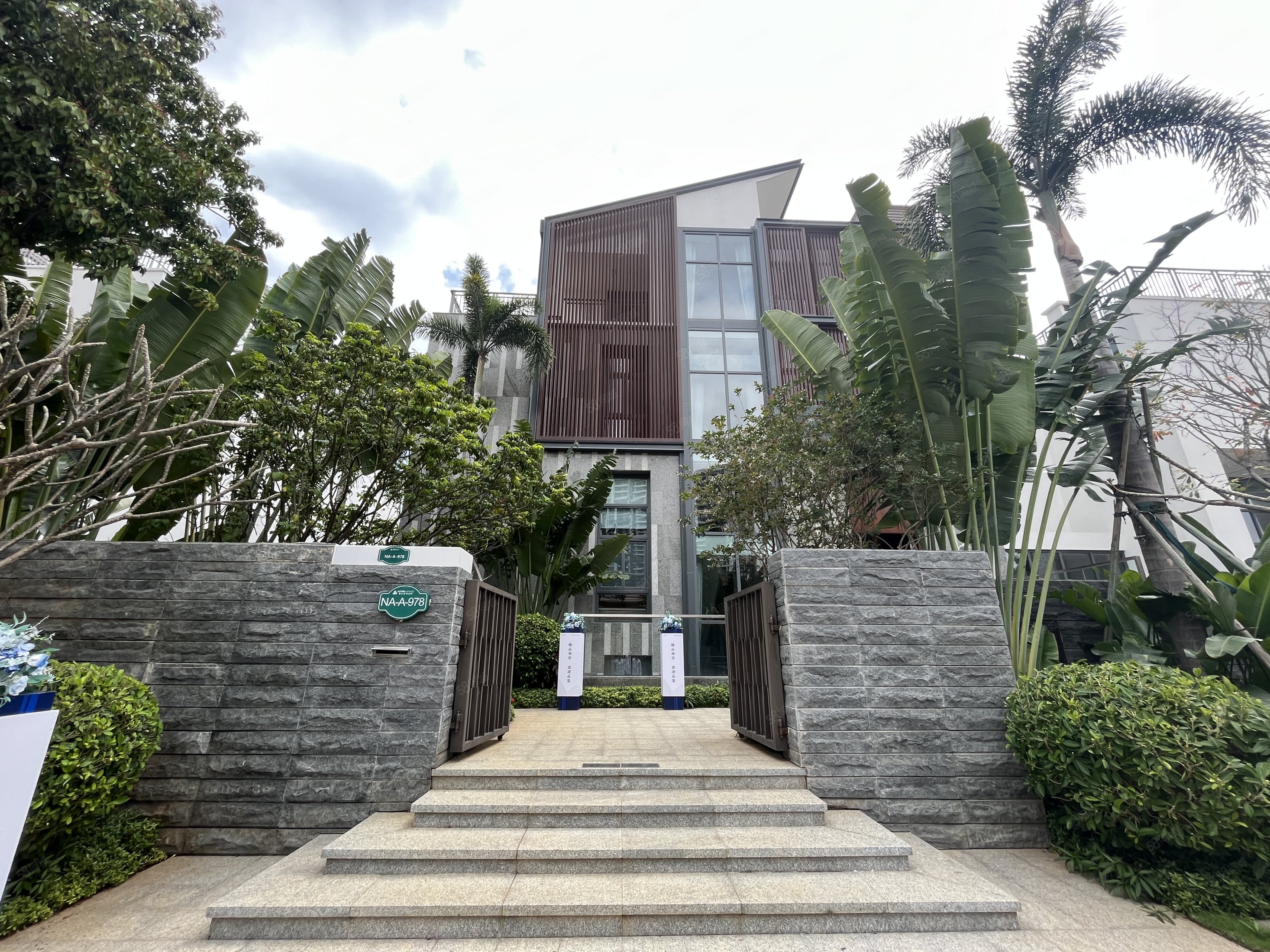 【10图】限时特价 清水湾新加坡 独栋大别墅 一线海景 双车库 带花园