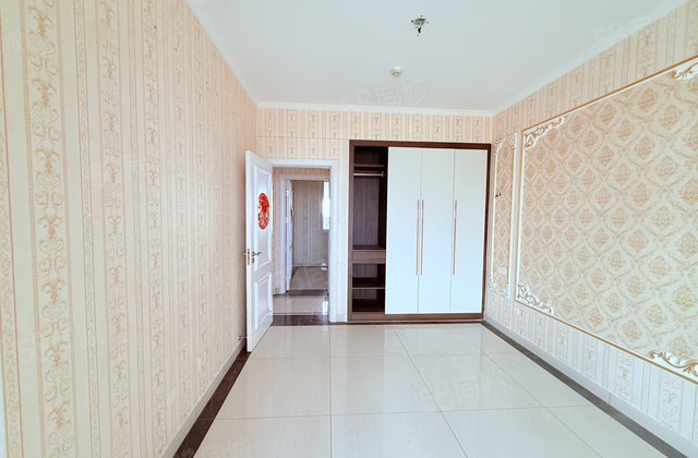 观景层 清水湾 精装带车位 双阳台 国岳府 二实验 东昌东