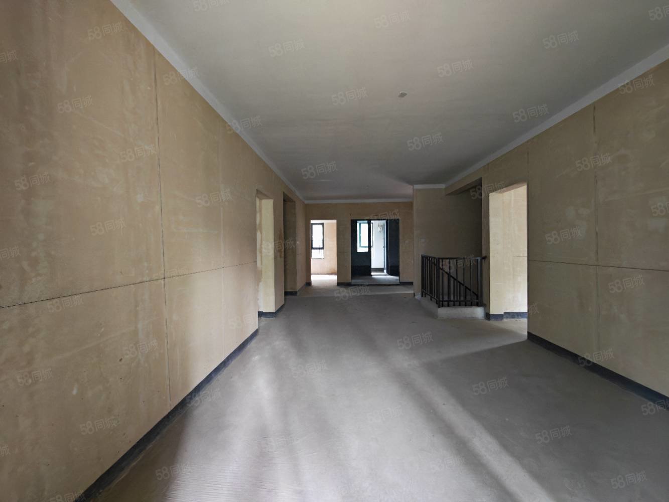 大家十里桃源桂语里4室2厅2卫131㎡南北110万