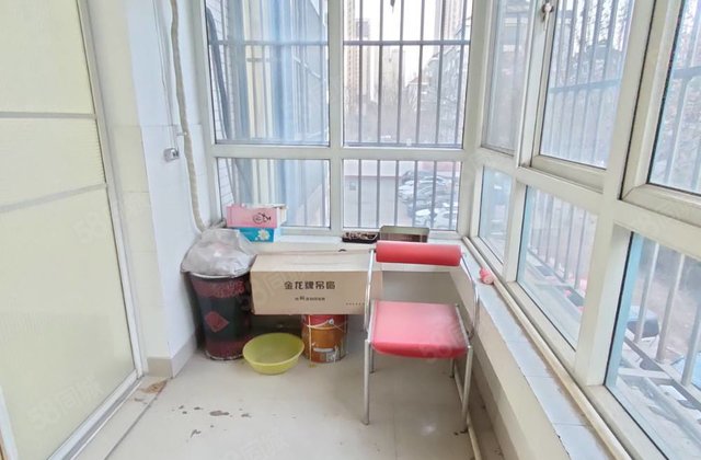 带车库 开发区 东昌中学  锦绣花园 免大税 可按揭