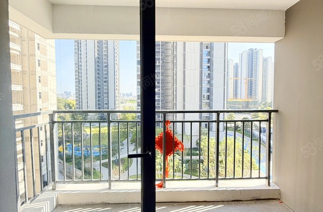 港龙滨江公园3室2厅96.75㎡89万二手房图片