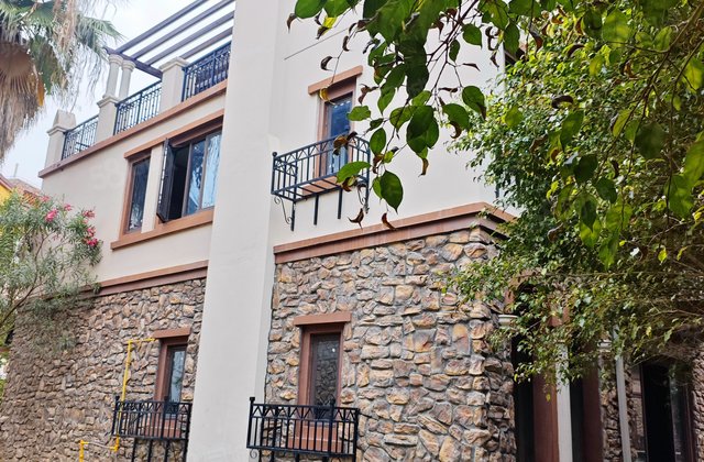 逸涛半岛(别墅)6室2厅290㎡676万二手房图片