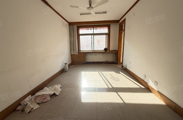 急售 妇幼附近单位家属院 实验 步梯二楼 品质小区