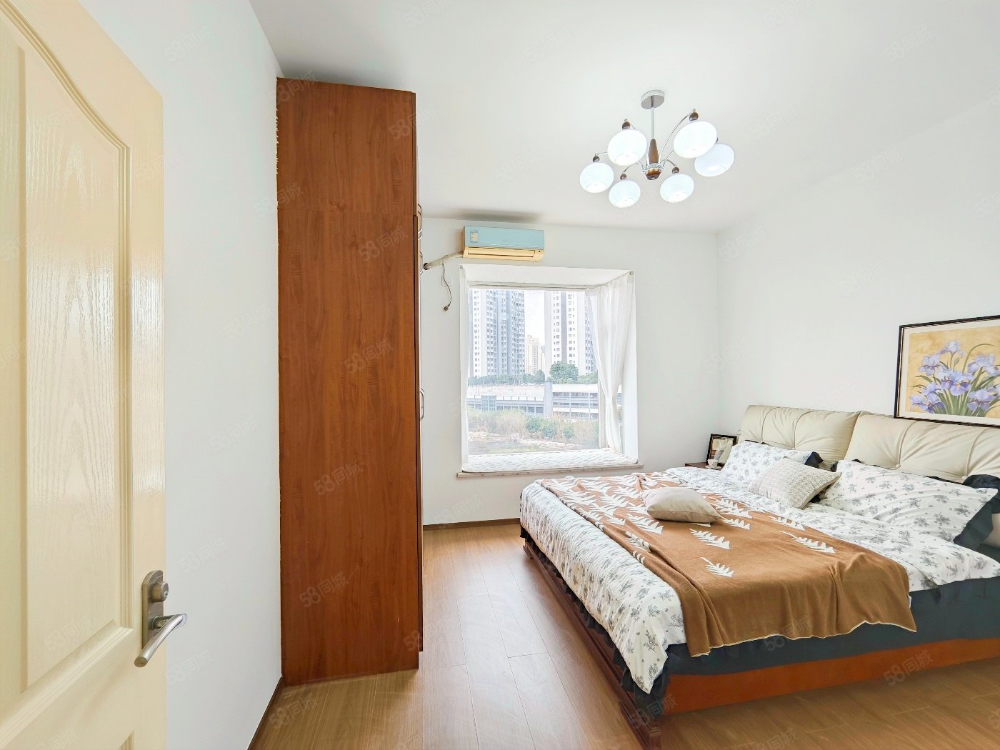 港航家园(A区)3室2厅2卫130.58㎡西89.9万