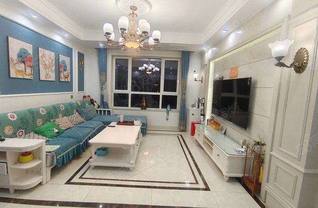 度假区，民生凤凰城壹号院，民生凤凰城2号院精装边户三室两厅