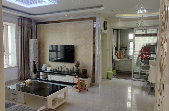 急售 万达后邻 精装三室边户 免大税 送储藏室