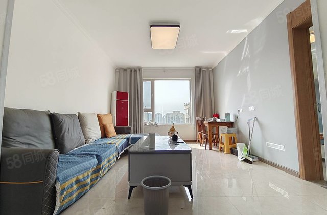 六千多 民生凤凰城 三叶草户型 满两年 培文 新一中