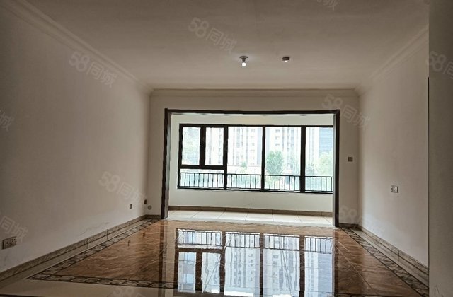 急售 国岳府 四室两卫 带车位 双阳台 全明四叶草 新房未住