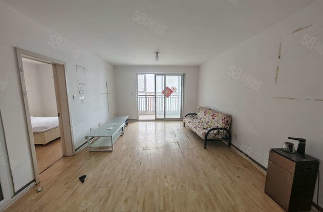 西湖馨苑 医疗配套成熟 南北通透 中间好楼层 商品房 电梯房