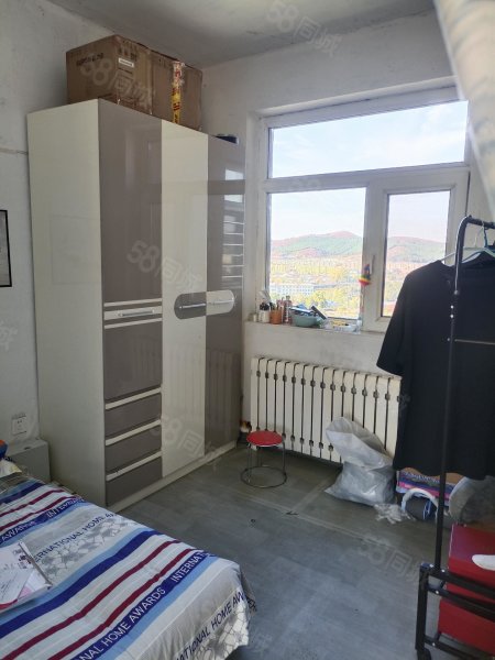 一品华府2室1厅1卫86㎡南北35万