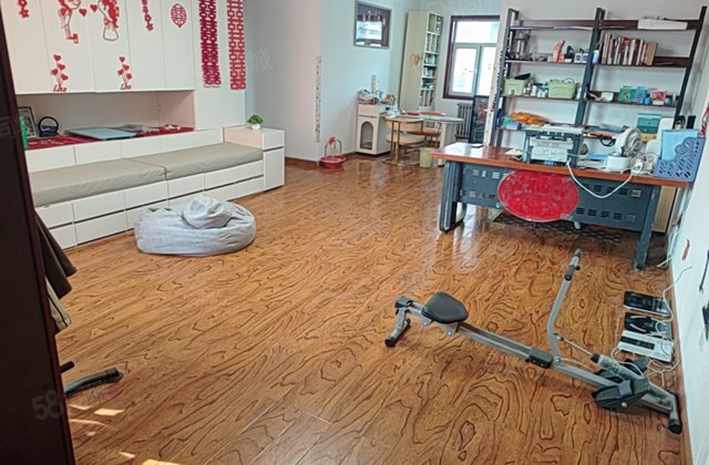 蓝天金地4室2厅170㎡109万二手房图片