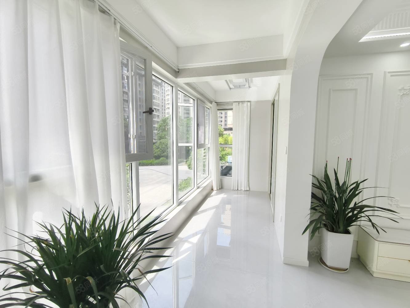 汉成国宾府3室2厅2卫110㎡南北69.8万